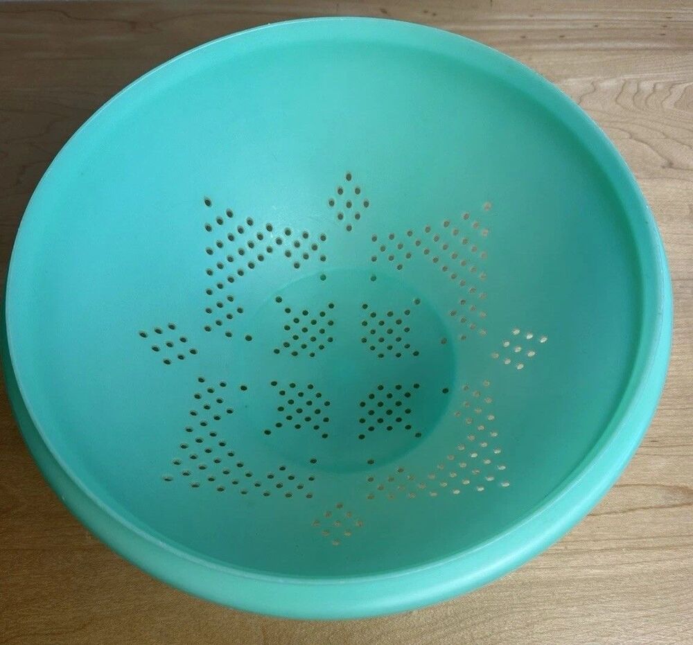 Vintage Tupperware Jadeite Green Colander Strainer Bowl Retro Kitchenware #339